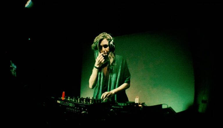 Lady Maru (EBM_dj set)