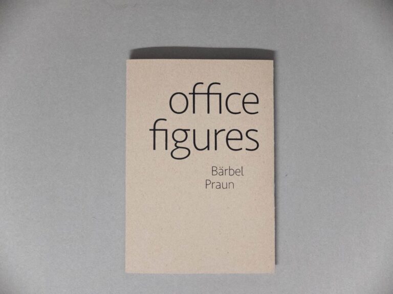 Exhibition opening Office Figures, di Bärbel Praun