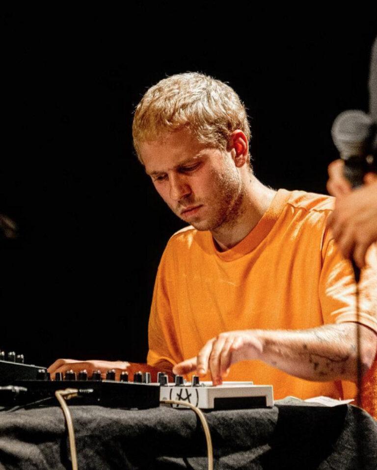 Julius Windisch (Berlin / Live) + Michele Papa (Ambient dj set)