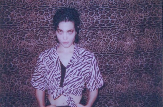 Laura Krieg (Electro Pop Brutalist / Montreal – Live) + Bob jr dj set