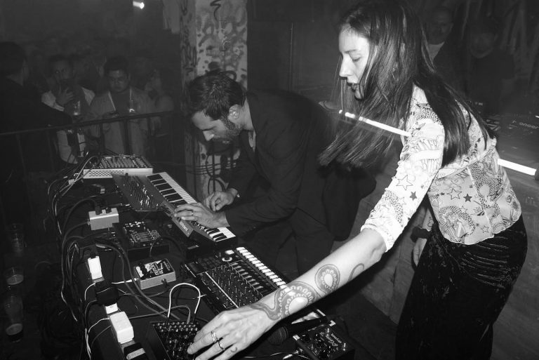 DEUX CONTROL (Live) + Playgirls From Caracas (Selezioni Musicali)